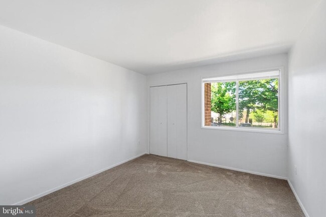 Building Photo - 7116 Donnell Pl