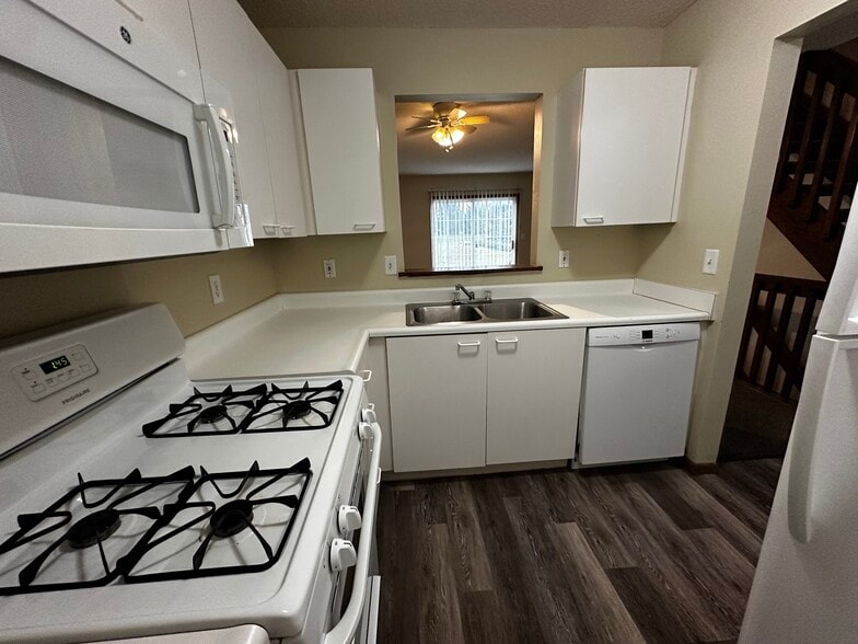 Building Photo - 1732 Bennigan Dr