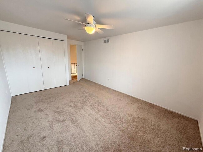 Building Photo - 6842 Indian Creek Dr