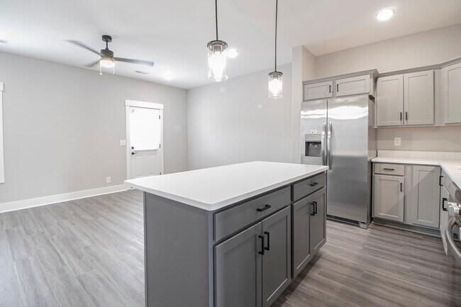 Building Photo - 403 Jonathan Wade Cir