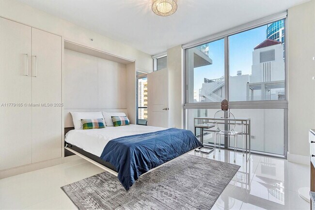 Building Photo - 3737 Collins Ave