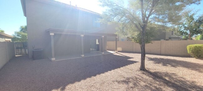 Building Photo - Gilbert