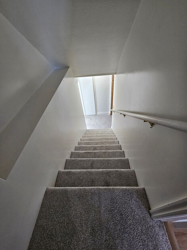 Building Photo - 4698 Colander Dr