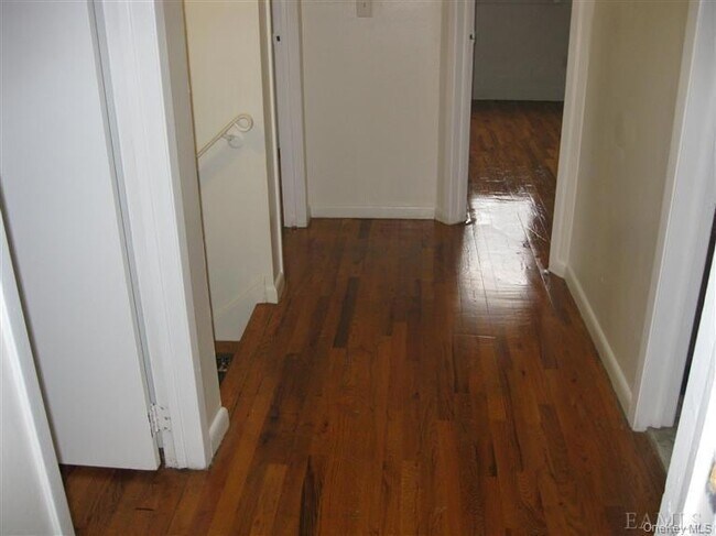 Building Photo - 396 Kimball Ave