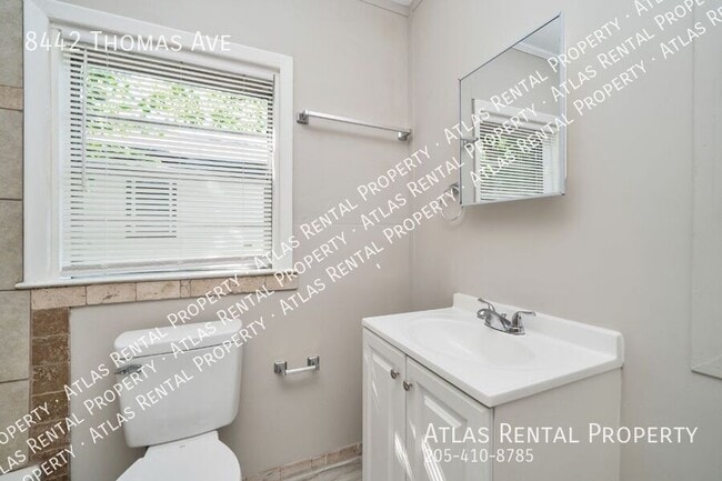 Building Photo - 8442 Thomas Ave