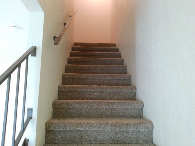 Building Photo - 2936 Saint Joseph Unit B - 2/Bed 2.5/Bath ...