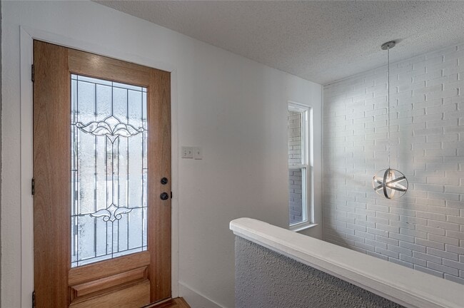 Building Photo - 356 Peach Is Rd