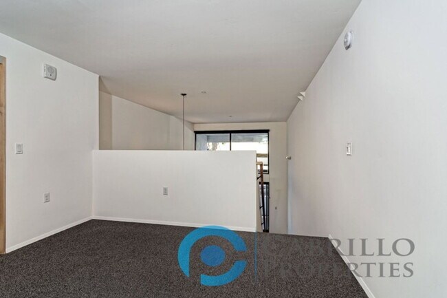 Building Photo - 2870 Fourth Avenue