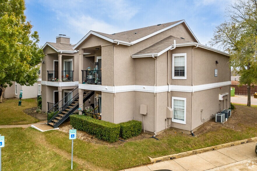 Emerson at Ford Park 301 S Jupiter Rd Allen TX 75002 Apartment Finder
