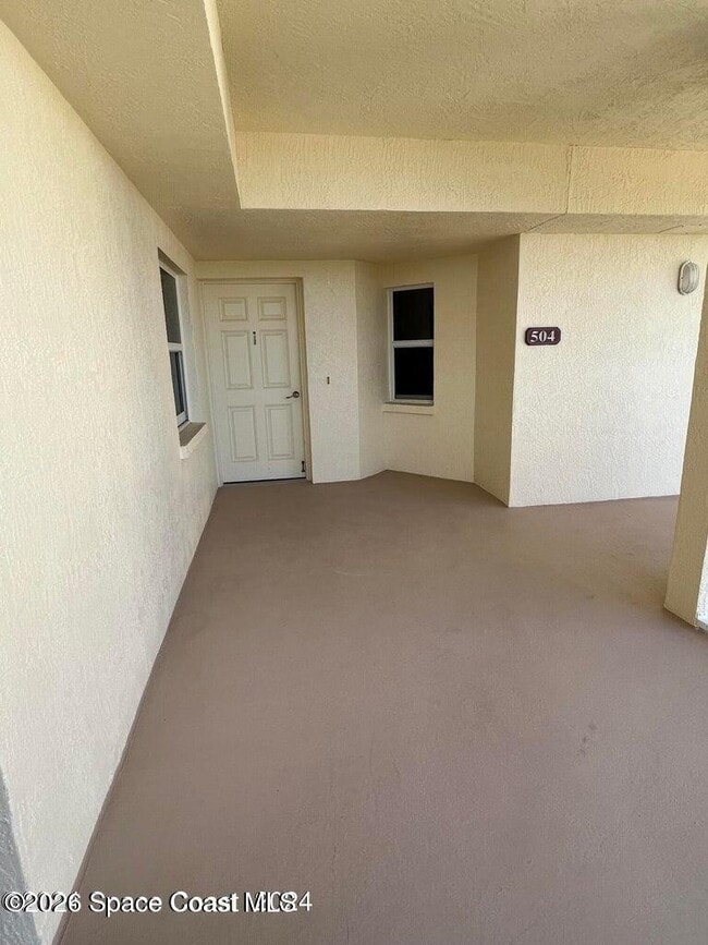 Building Photo - 8871 Lake Dr