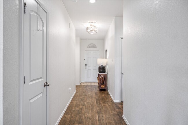 Building Photo - 22627 Petrizzi Ln