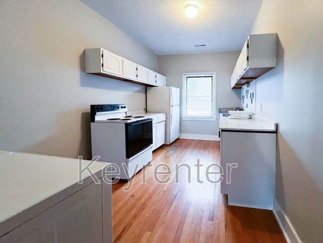 Building Photo - 728 Morgan St