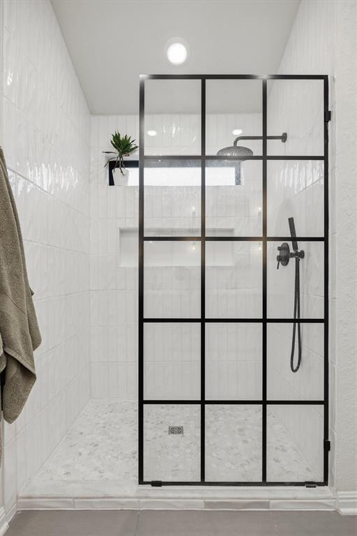 Building Photo - 6604 Coalinga Ln