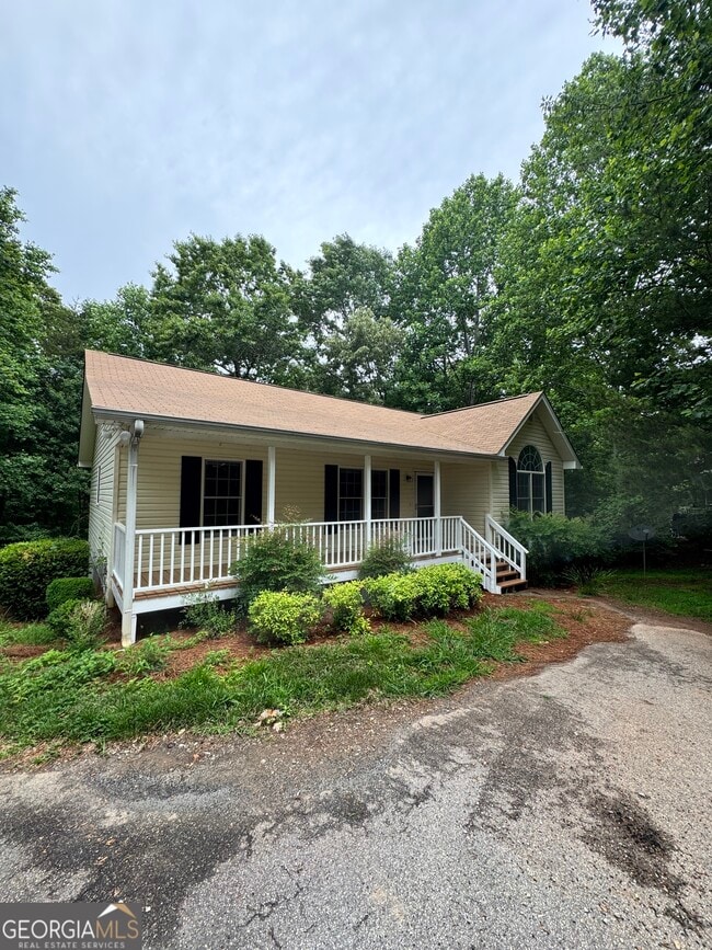 Building Photo - 39 Royal Oaks Ln