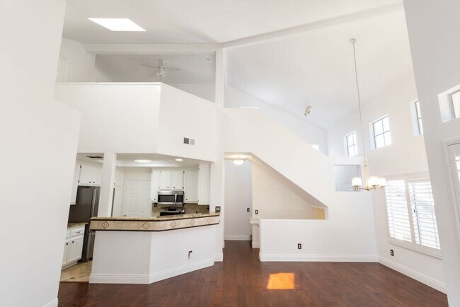 Building Photo - Spacious Laguna Niguel 3 Bed 2 Bath Condo Near Dana Point Harbor