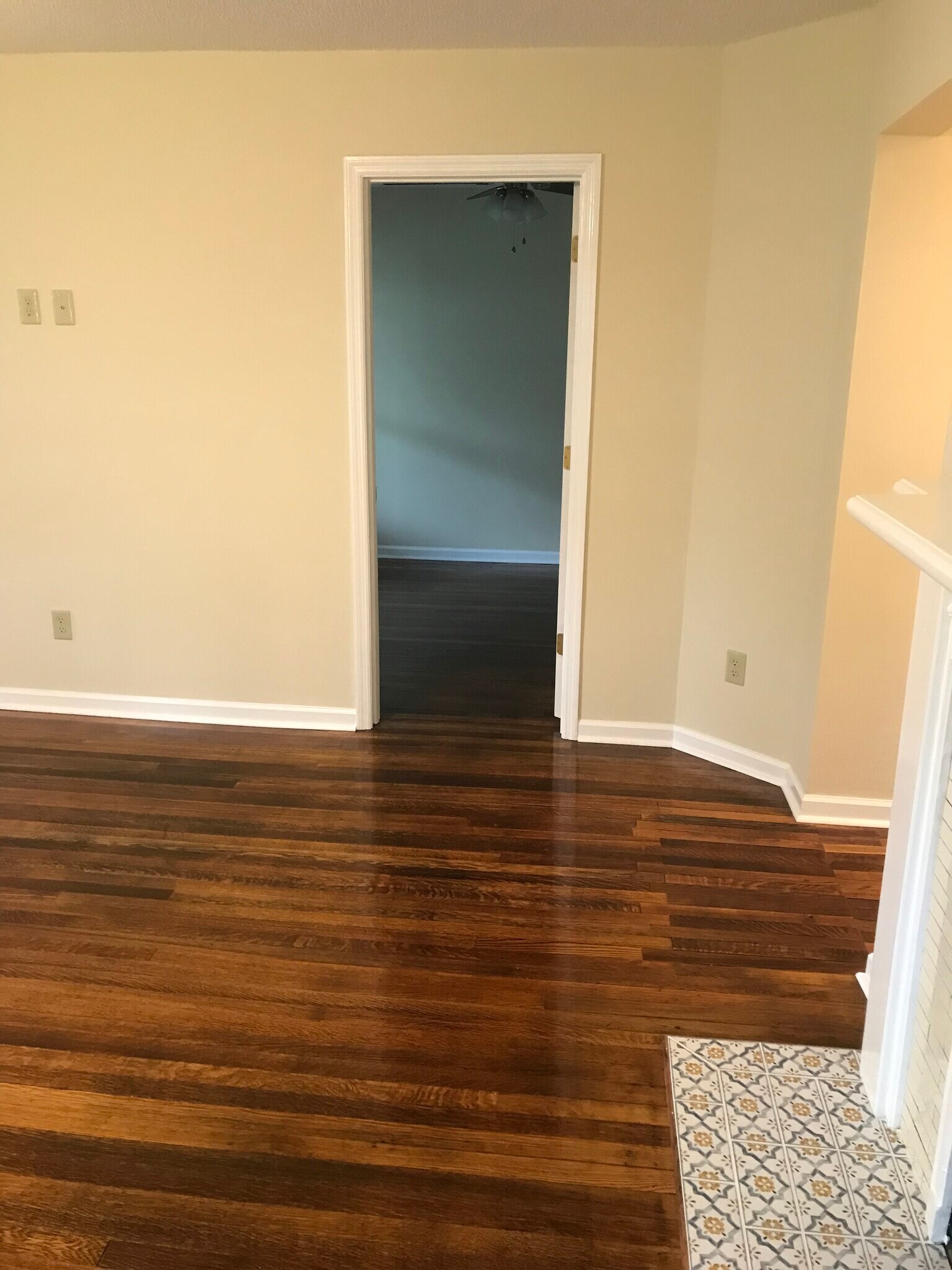 Building Photo - 201 W Locust St