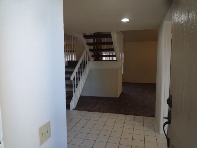 Building Photo - 25366 Felicia Ct
