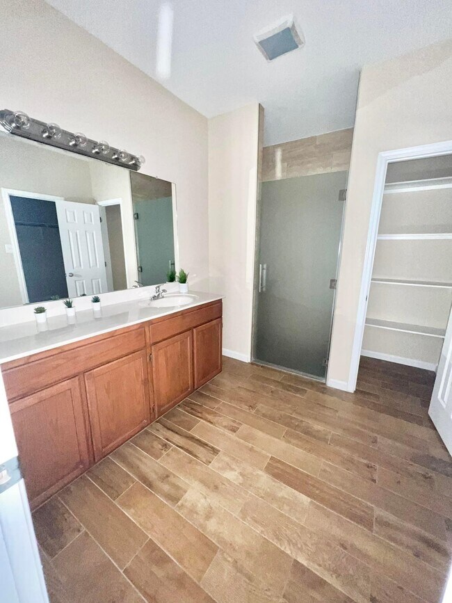 Building Photo - 11159 Capistran Loop