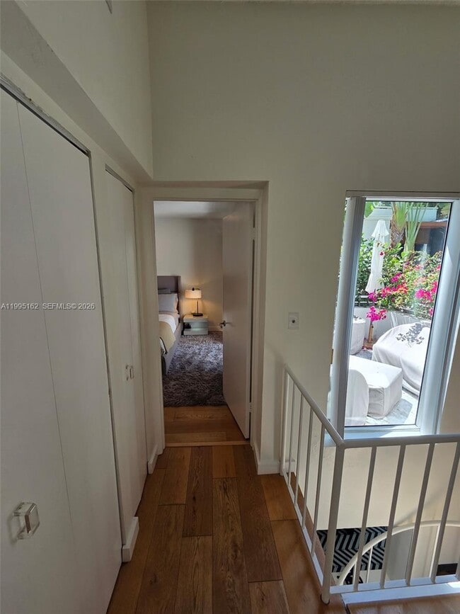 Building Photo - 2848 SW 22nd Ave