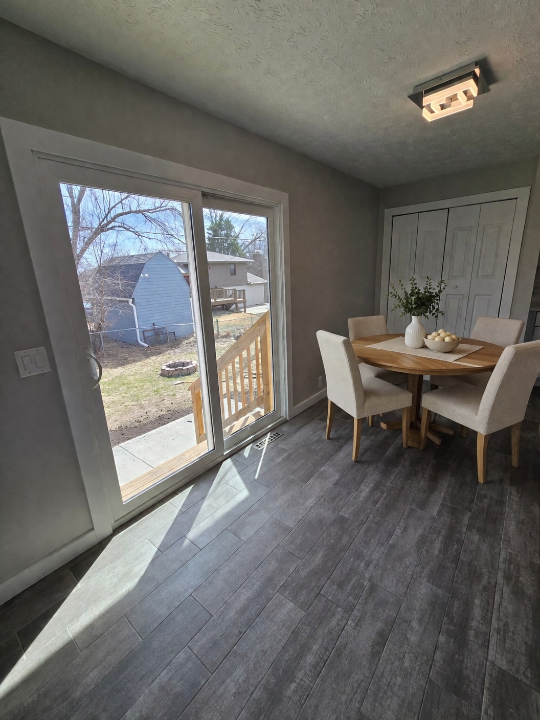 Eat in kitchen - 4923 Robin Drive