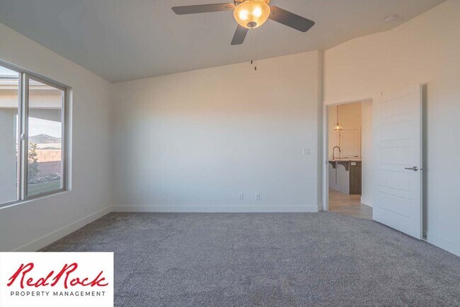 Building Photo - Incredible 3 Bedroom, 2 Bathroom Property ...