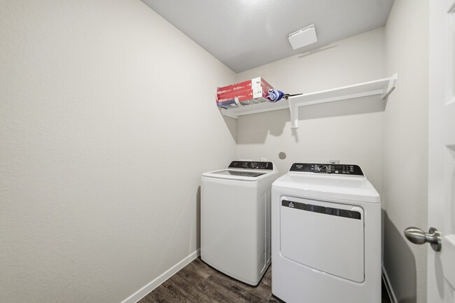 Building Photo - 21707 Cottonwood Mdws Trl