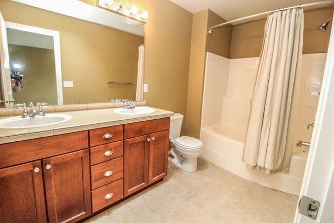 Building Photo - 2303 195th Pl SE