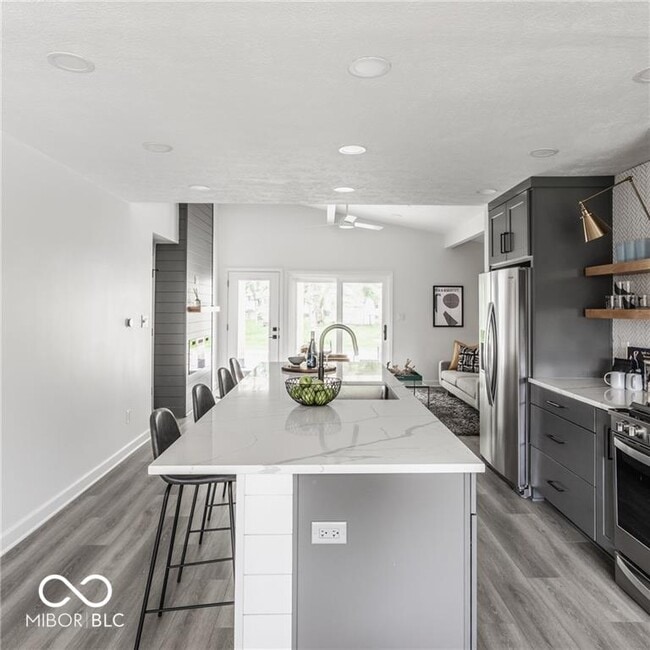 Building Photo - 649 Emerson Rd