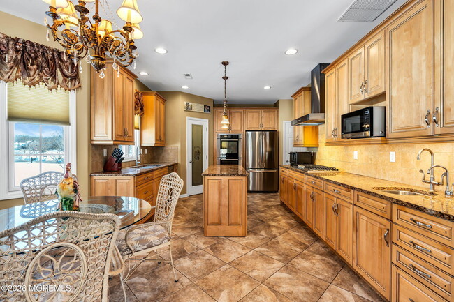 Building Photo - 24 Parkside Dr