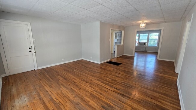 Primary Photo - 237 Senisa Dr