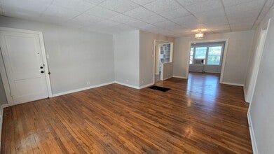 Building Photo - 237 Senisa Dr