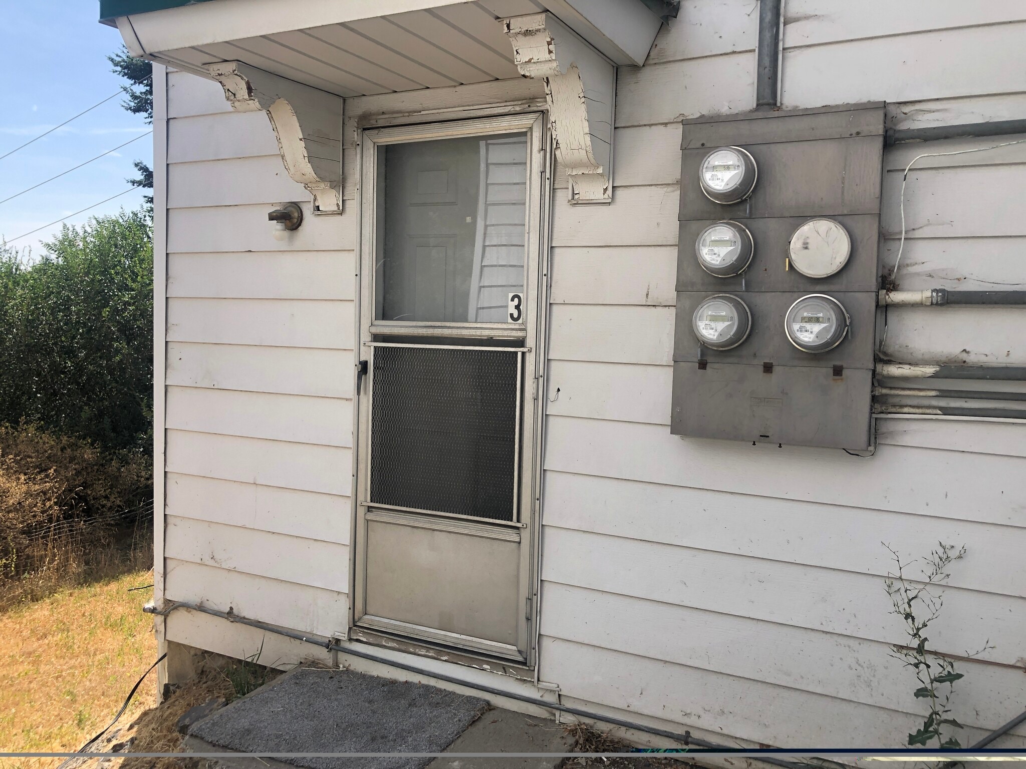 Building Photo - 610 NE Maiden Ln