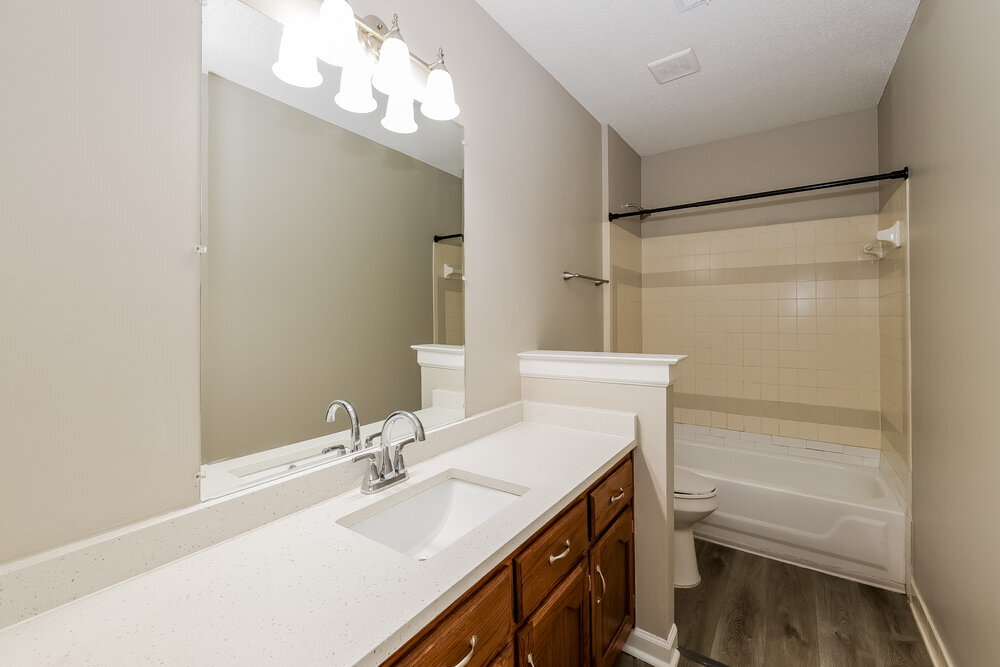 Building Photo - 488 Mysen Dr