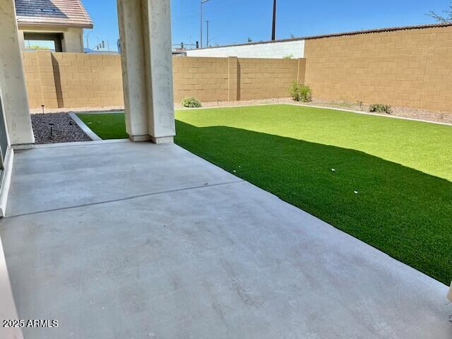 Building Photo - 4051 S Marin Dr