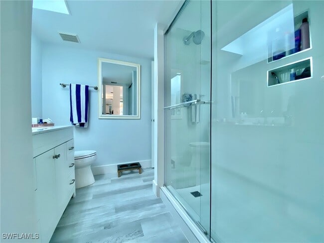 Building Photo - 871 Meadowland Dr