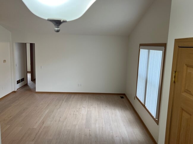 Building Photo - 44237 136th AVe