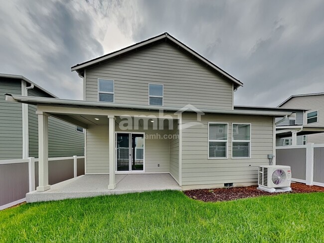 Building Photo - 4823 85th Dr NE