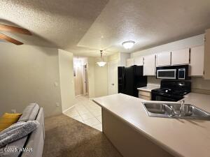 Building Photo - 2700 S White Mountain Rd