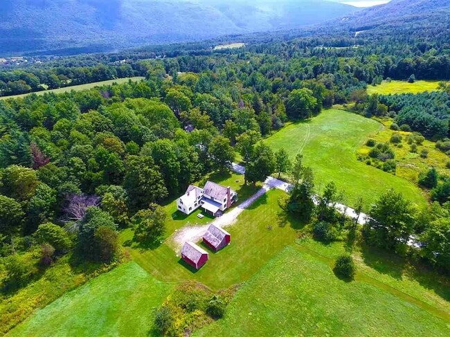 Building Photo - 818 Danby Hill Rd