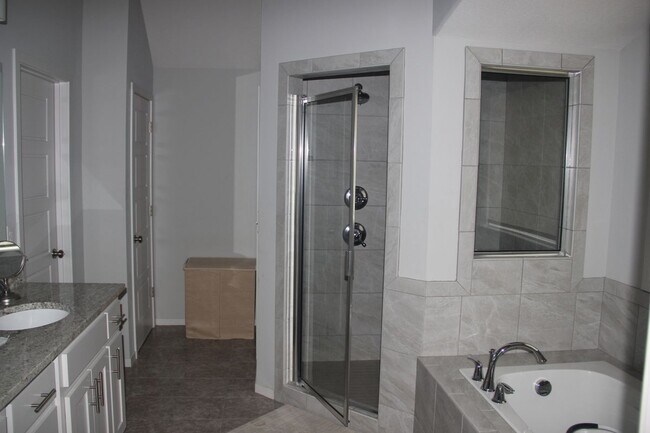 Building Photo - 20469 W 108th St