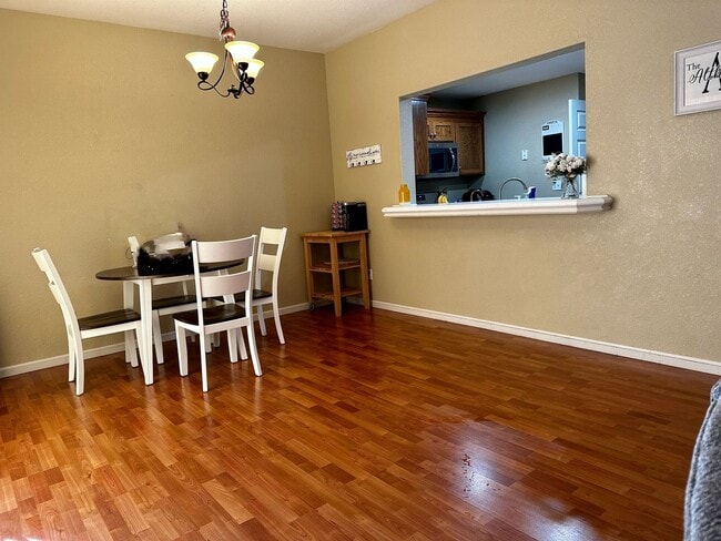 Building Photo - Spacious Home, North Park Area