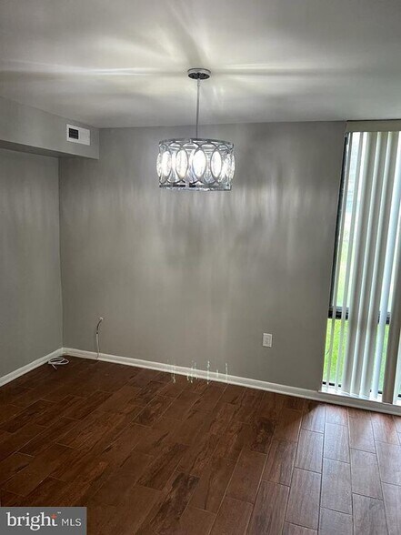 Building Photo - 8671 Greenbelt Rd