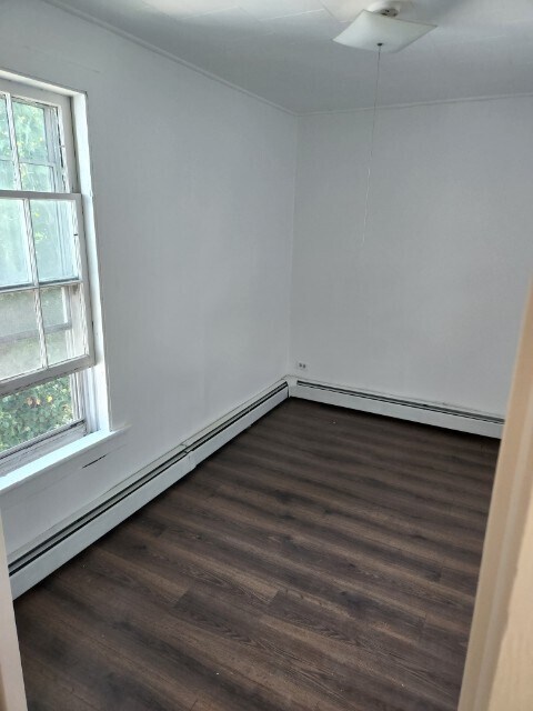 Building Photo - 49 E Main St