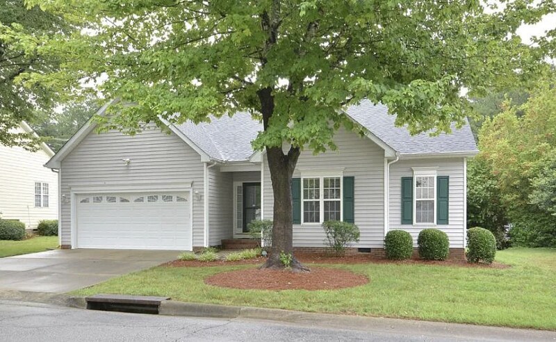 Building Photo - 710 Latta Cir
