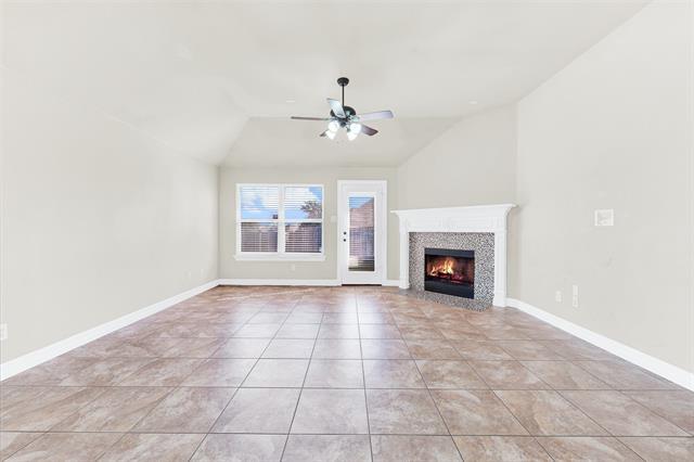 Building Photo - 908 Appalachian Dr