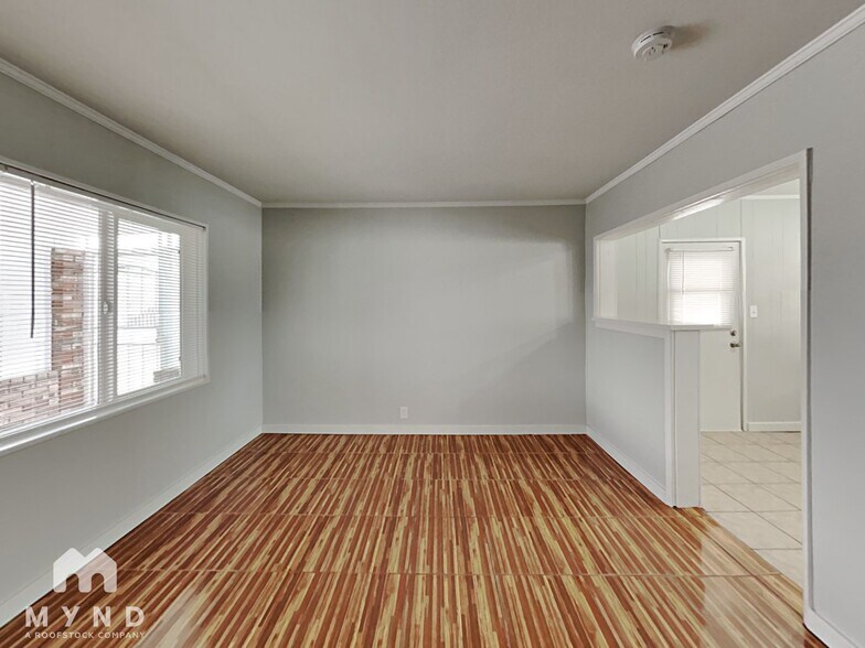 Building Photo - 4406 Hayes Pl