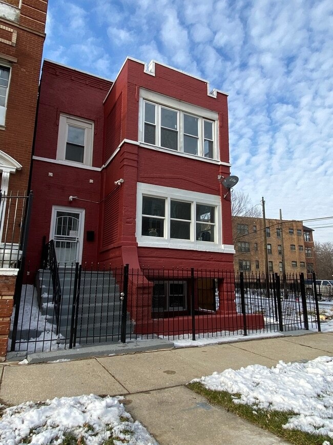 1424 S Ridgeway Ave 1424 S Ridgeway Ave Chicago IL 60623 Apartment