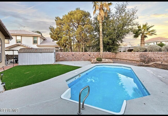 Building Photo - 1984 Paseo Granada Ln