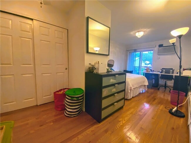 Building Photo - 345 92nd St