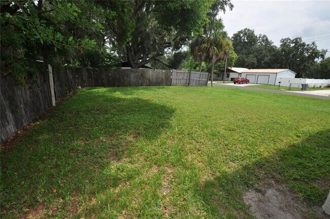 Building Photo - 1624 Merrick Rd